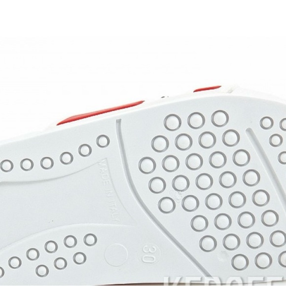 Armani boys slides - Picture 4 of 4